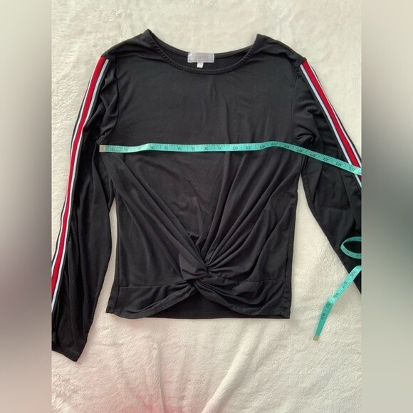 Stella Tweed Long Sleeves Twist Top - Picture 5 of 9